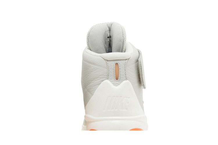 Кроссовки Nike Marxman 'Light Bone Crimson'