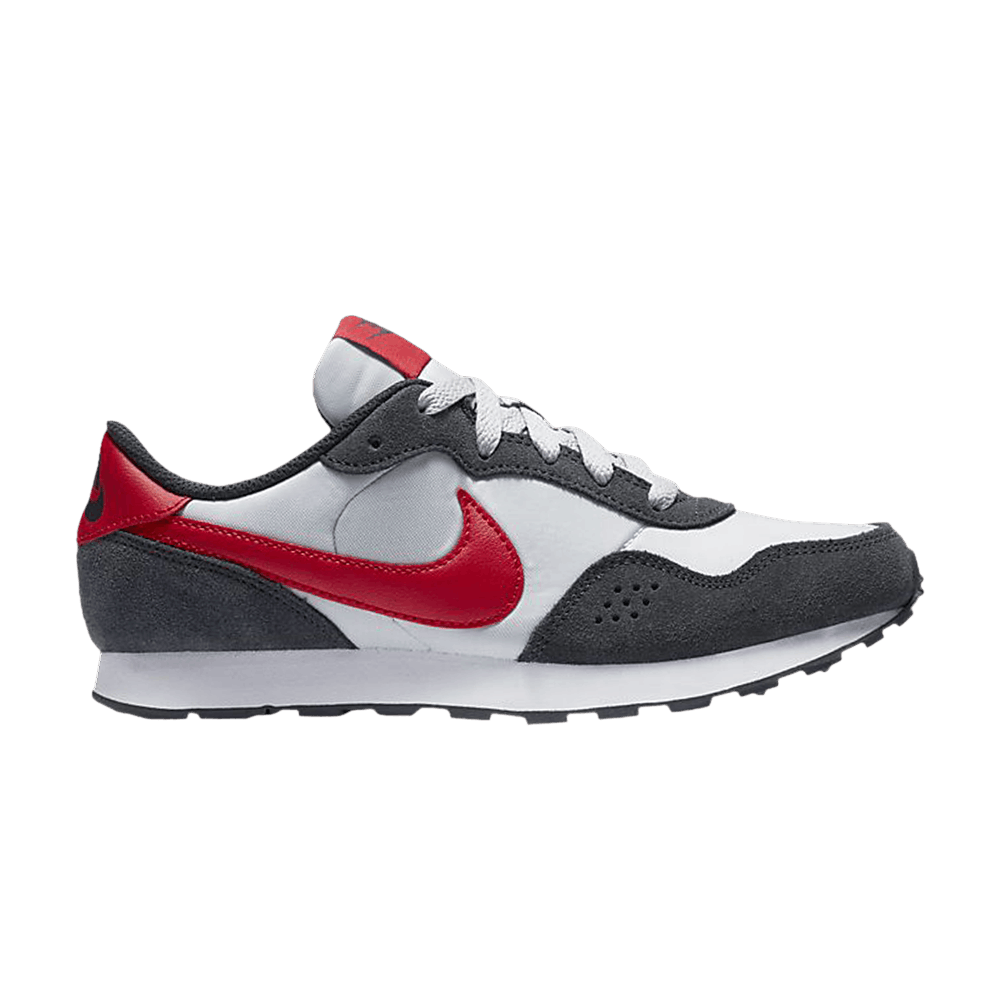 md-valiant-gs-dark-grey-university-red-cn8558-003