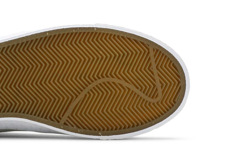 Кроссовки Nike Medicom Toy x Blazer Low SB 'BE@RBRICK'