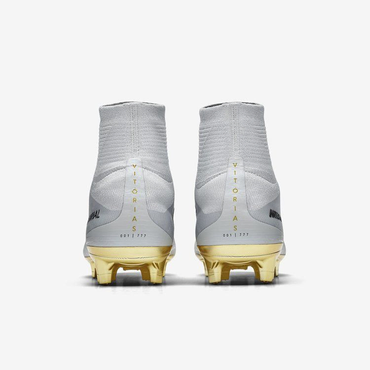 Кроссовки Nike Mercurial Superfly V CR7 SE FG 'Vitorias'