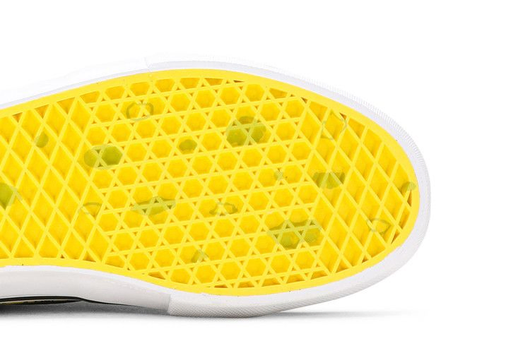 Кроссовки Vans Mike Gigliotti x SpongeBob SquarePants x Skate Sk8-Hi 'Black Yellow'