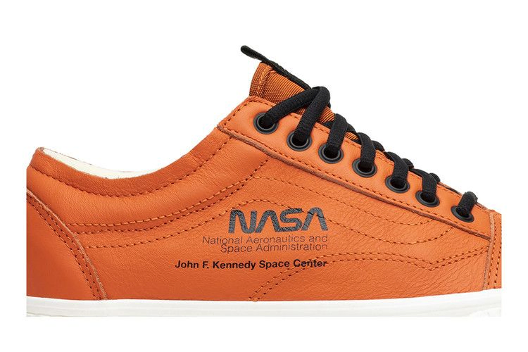 Кроссовки Vans NASA x Old Skool 'Space Voyager'