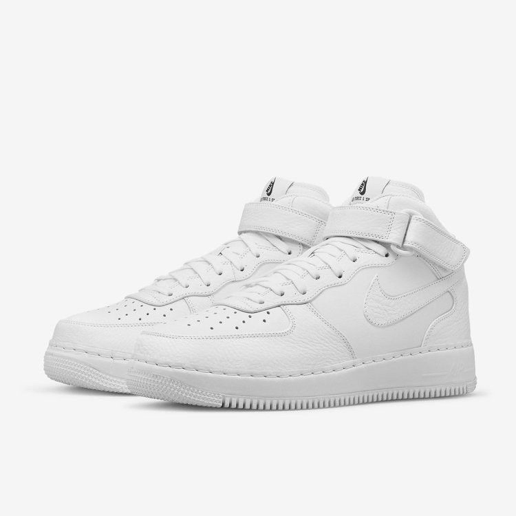 Кроссовки Nike Air Force 1 Mid CMFT