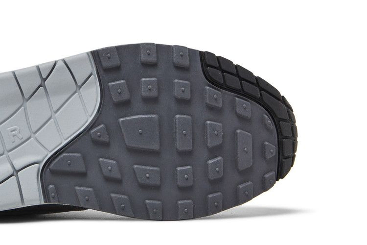 Кроссовки Nike Air Max 1 Essential 'Wolf Grey'