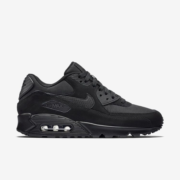 Кроссовки Nike Air Max 90 Essential