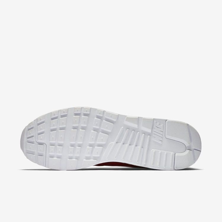 Кроссовки Nike Air Max Tavas Leather