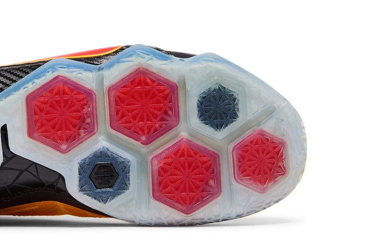 Кроссовки Nike LeBron 12 'CLE'