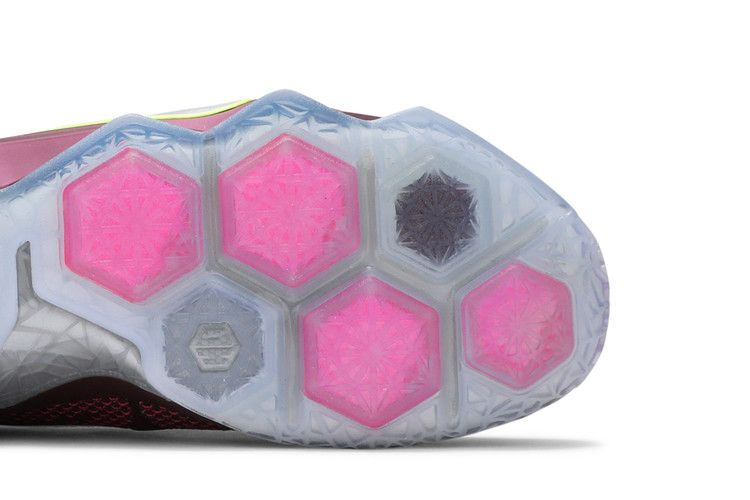 Кроссовки Nike LeBron 12 'Double Helix'