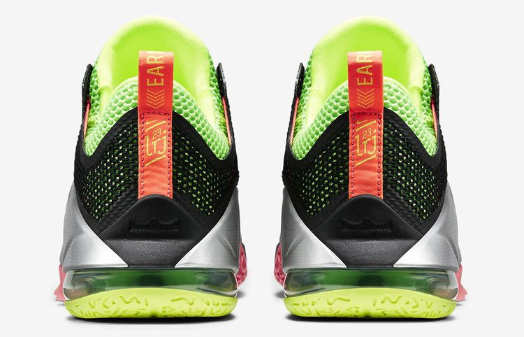 Кроссовки Nike LeBron 12 Low 'Remix'