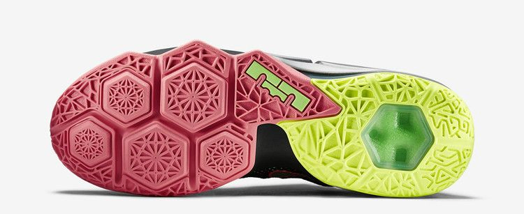 Кроссовки Nike LeBron 12 Low 'Remix'