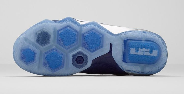 Кроссовки Nike LeBron 12 'What If?'