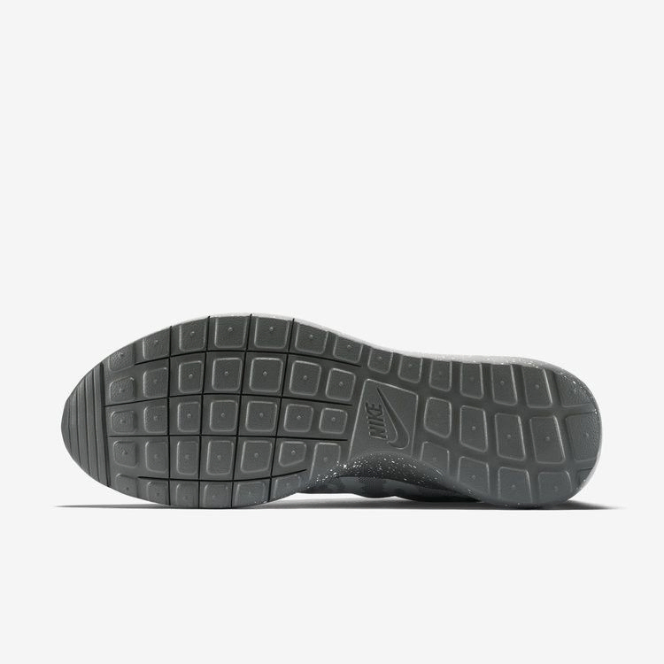 Кроссовки Nike Roshe One NM FB