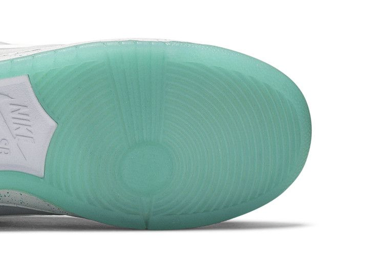 Кроссовки Nike SB Dunk Low 'Marty McFly'