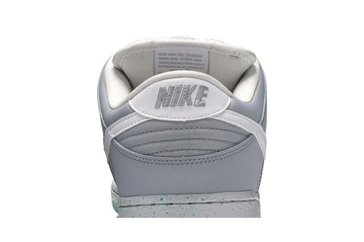 Кроссовки Nike SB Dunk Low 'Marty McFly'