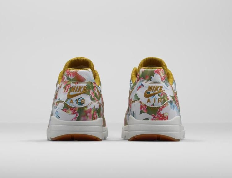 Кроссовки Nike Wmns Air Max 1 Ultra 'Milan'