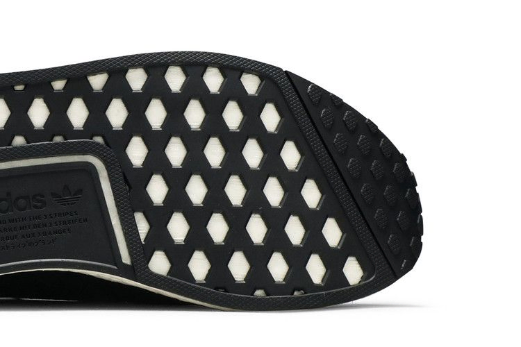 Кроссовки adidas NMD_R1 'Black OG'