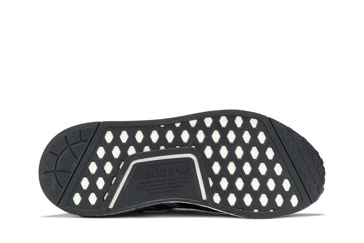 Кроссовки adidas NMD_R1 'Core Black'