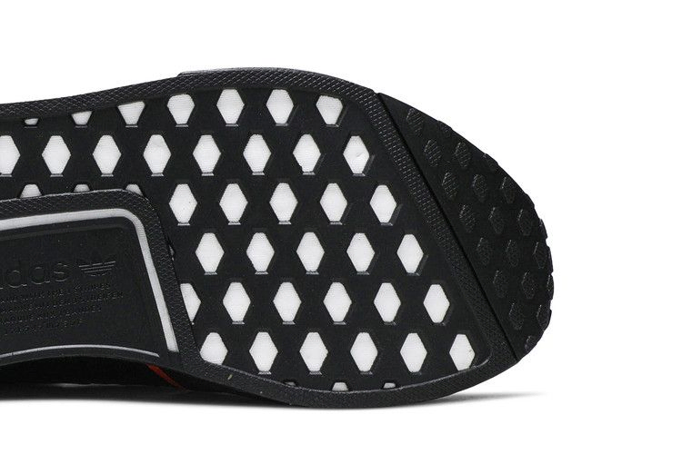 Кроссовки adidas NMD_R1 'Core Black Solar'