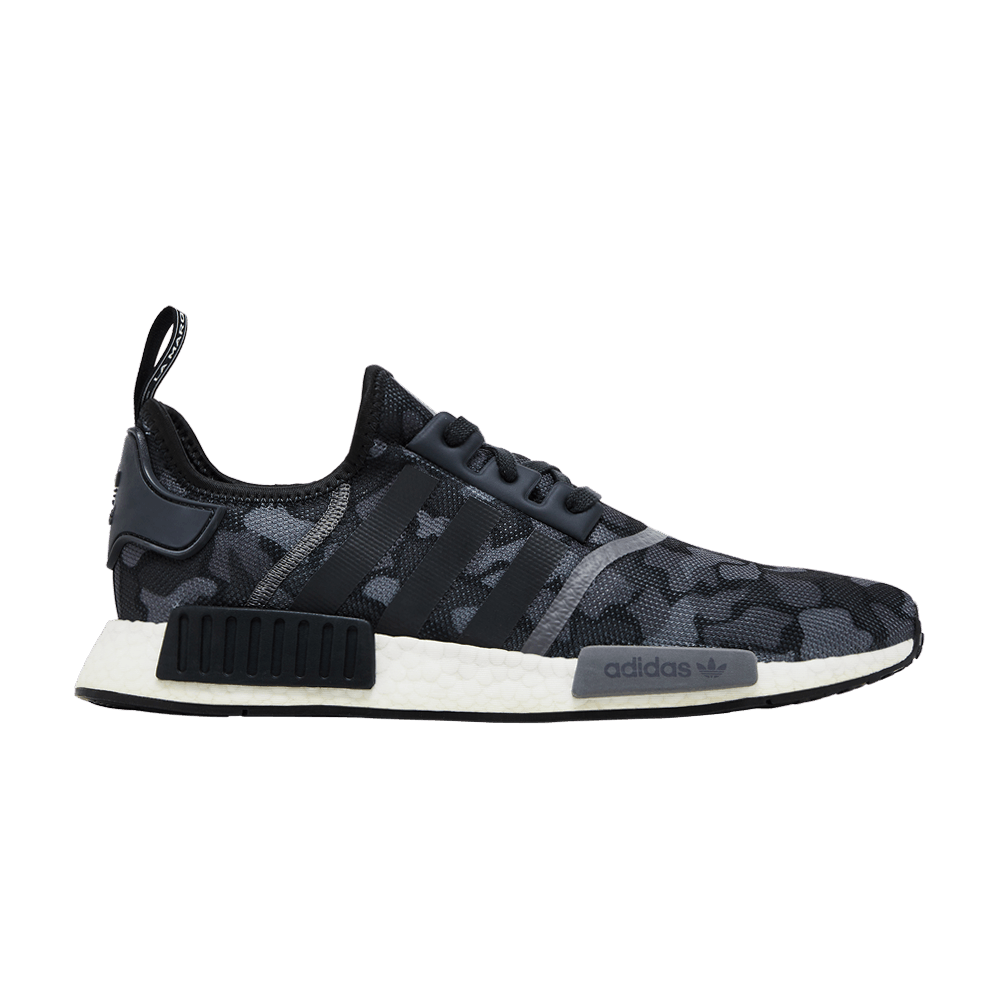 Кроссовки adidas NMD_R1 'Core Black'