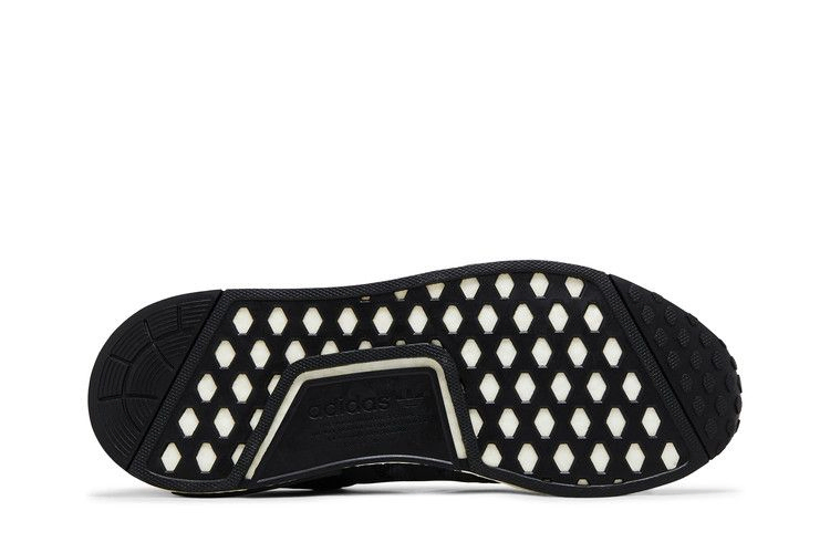 Кроссовки adidas NMD_R1 'Core Black'