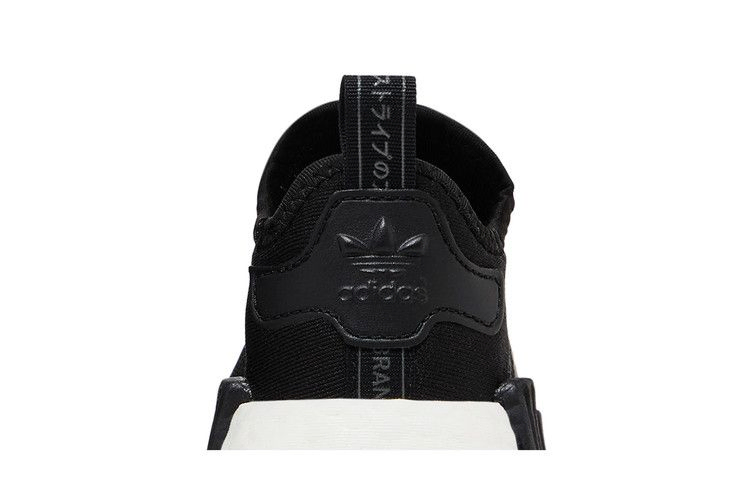 Кроссовки adidas NMD_R1 J 'Black White'