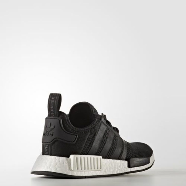 Кроссовки adidas NMD_R1 J 'Core Black'