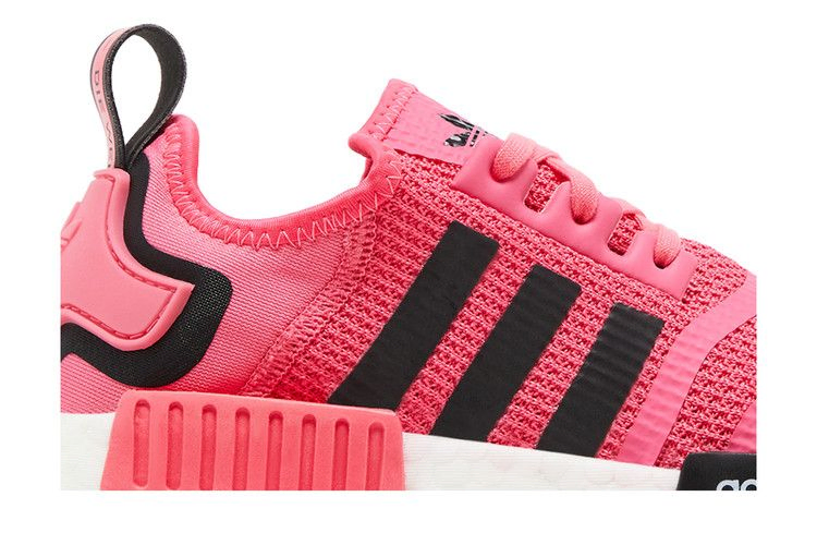 Кроссовки adidas NMD_R1 J 'Super Pink'