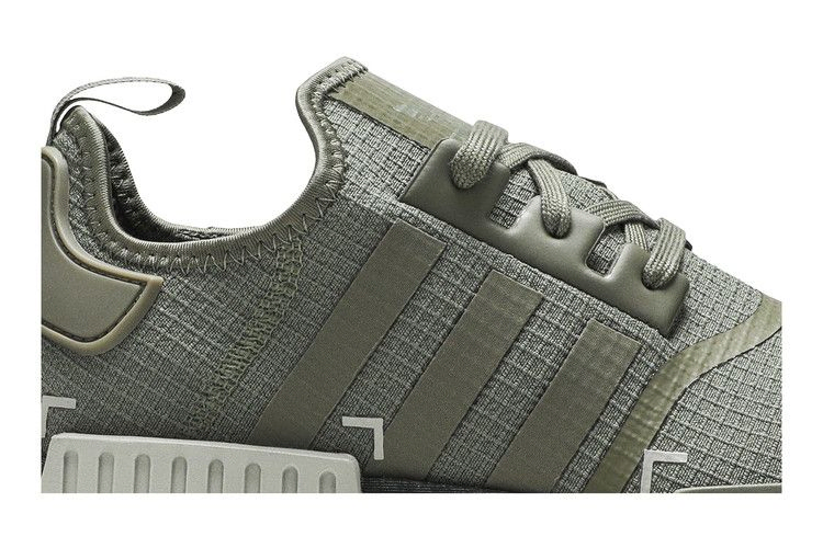 Кроссовки adidas NMD_R1 'Legacy Green Black'
