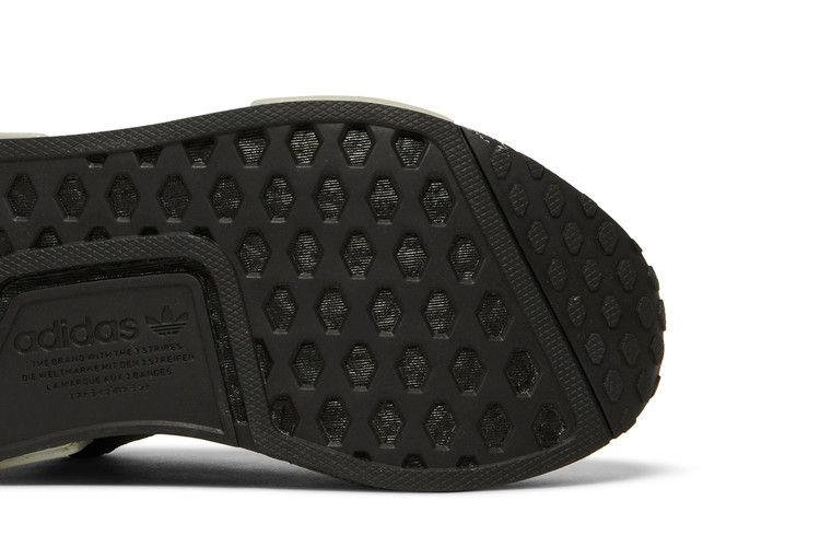 Кроссовки adidas NMD_R1 'Lush Blue'