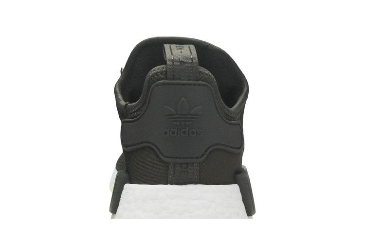 Кроссовки adidas NMD_R1 'Night Cargo'