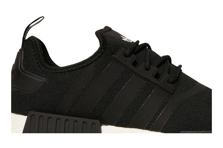 Кроссовки adidas NMD_R1 Primeblue 'Black Gum'