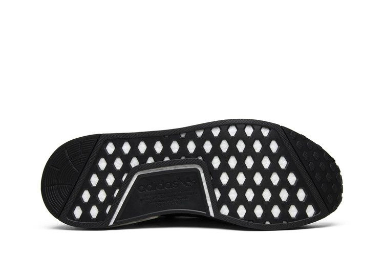 Кроссовки adidas NMD_R1 Primeknit 'Black Olive'