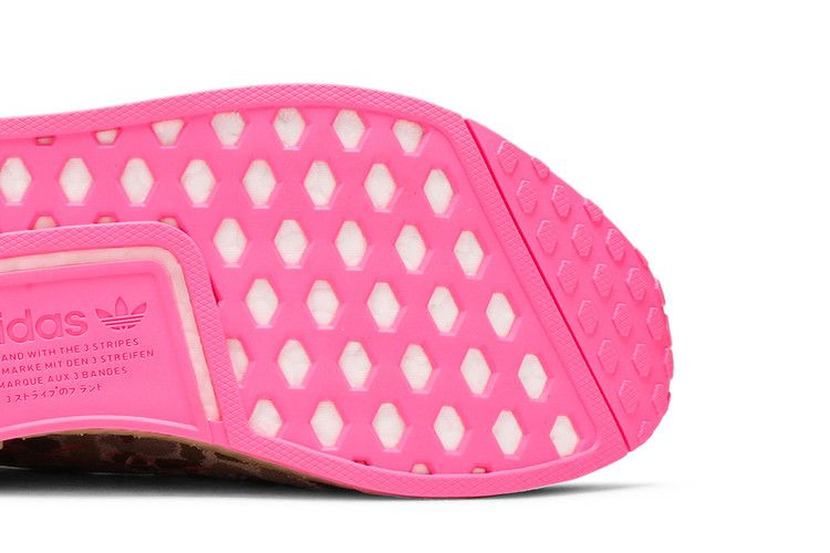 Кроссовки adidas NMD_R1 Primeknit 'Camo Hyper Pop'