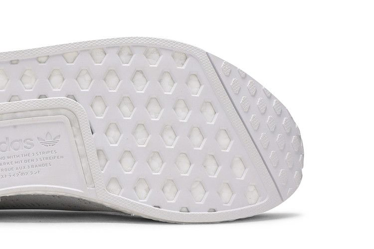 Кроссовки adidas NMD_R1 Primeknit 'Cloud White'