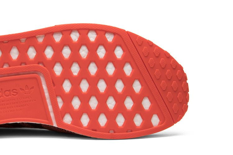 Кроссовки adidas NMD_R1 Primeknit 'AI Camo Pack'