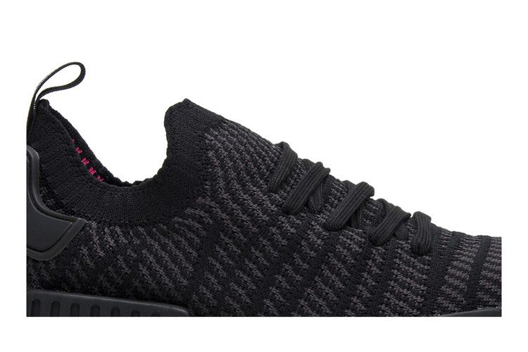 Кроссовки adidas NMD_R1 Primeknit STLT 'Triple Black'