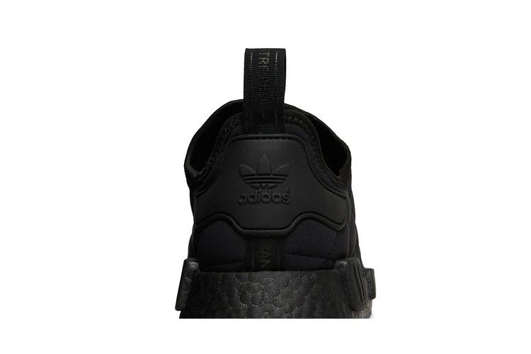 Кроссовки adidas NMD_R1 'Quilted Black'
