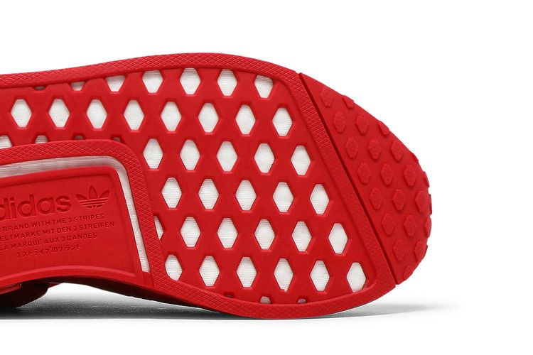Кроссовки adidas NMD_R1 'Scarlet'