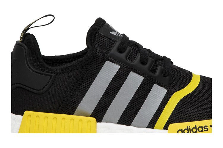 Кроссовки adidas NMD_R1 'Thunder'