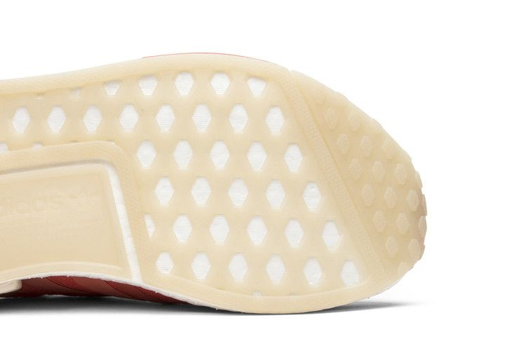 Кроссовки adidas Wmns NMD_R1 'Trace Scarlet'