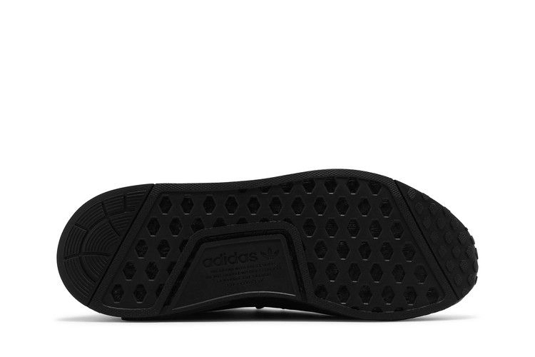 Кроссовки adidas NMD_R1 'Triple Black'