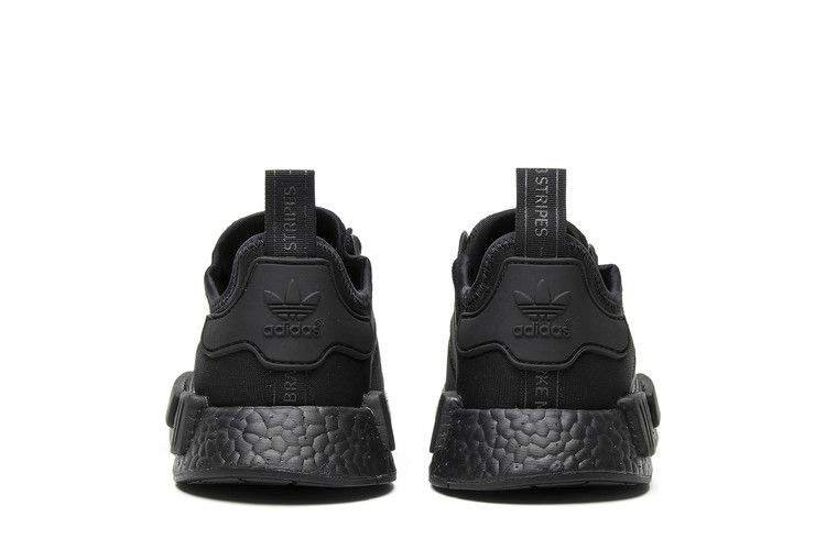 Кроссовки adidas NMD_R1  'Triple Black'