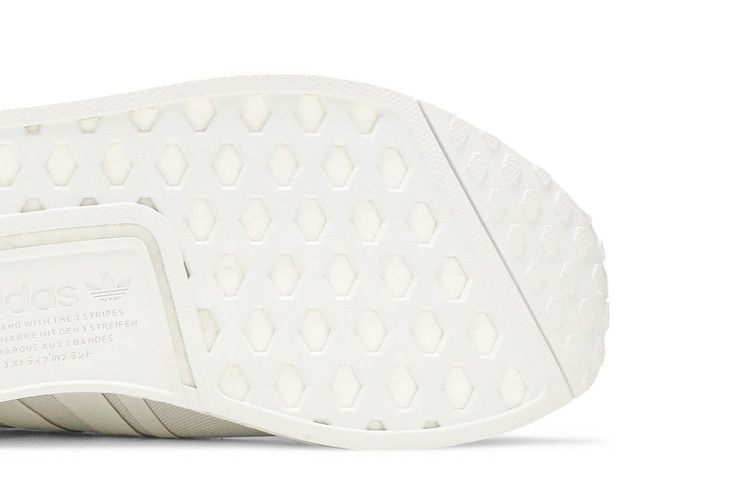Кроссовки adidas NMD_R1 'Triple White'