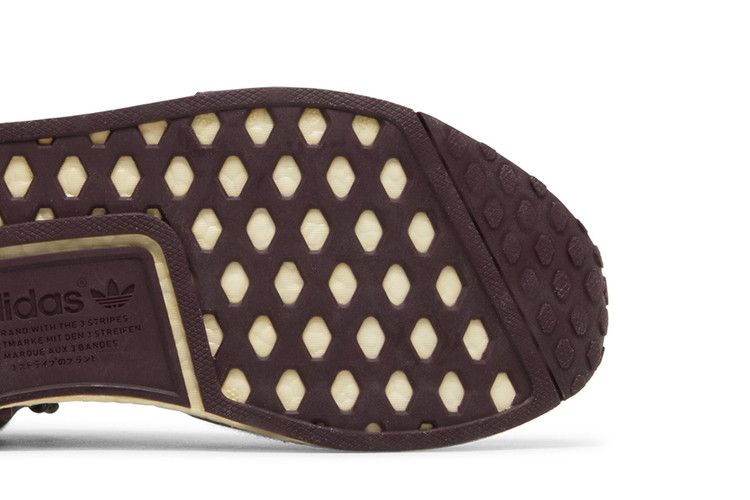 Кроссовки adidas NMD_R1 'Wool'