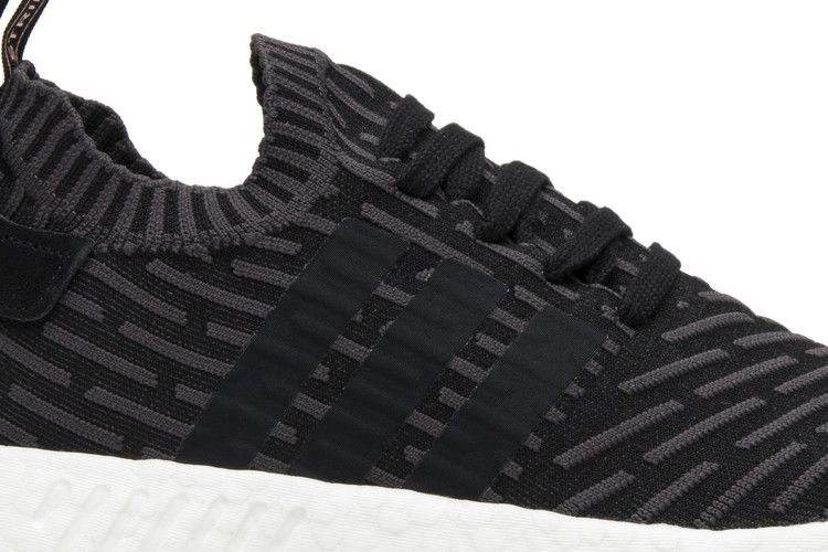 Кроссовки adidas Wmns NMD_R2 PK 'Black Pink'