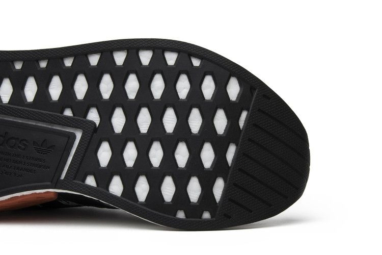 Кроссовки adidas NMD_R2 Primeknit 'Core Black'