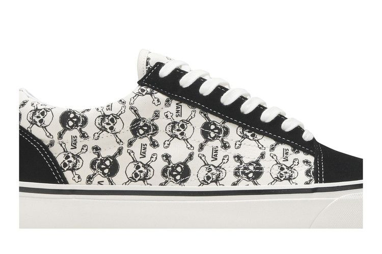 Кроссовки Vans Old Skool 36 DX 'Skulls'