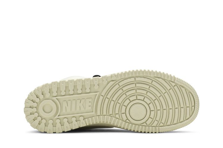 Кроссовки Nike Path Winter 'Fossil Volt'