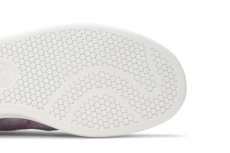 Кроссовки adidas Pharrell x Stan Smith Hu Holi 'Chalk Coral'