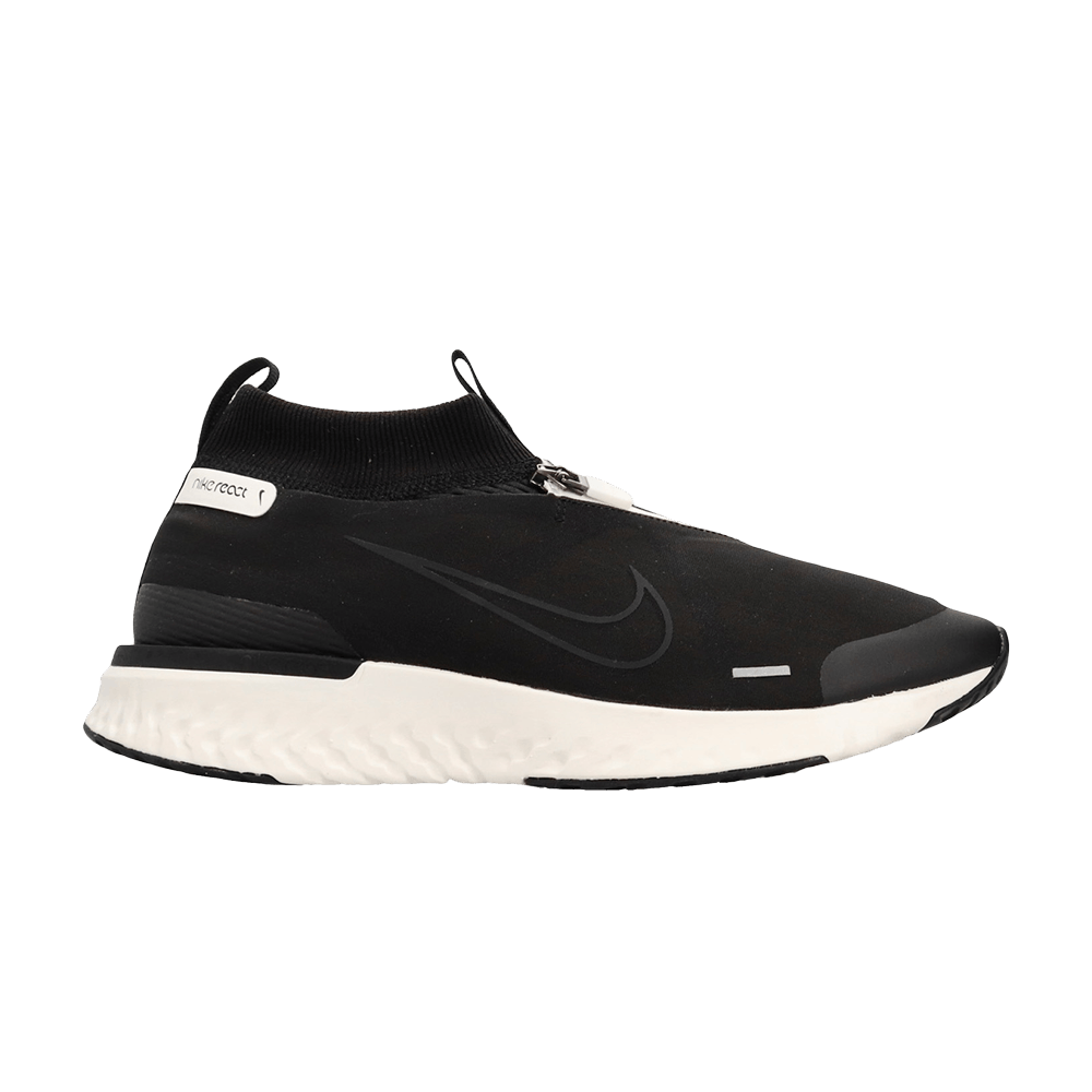 react-city-black-at8423-003
